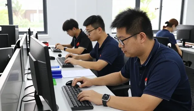 重视技术更新解决信息技术咨询中的常见需求